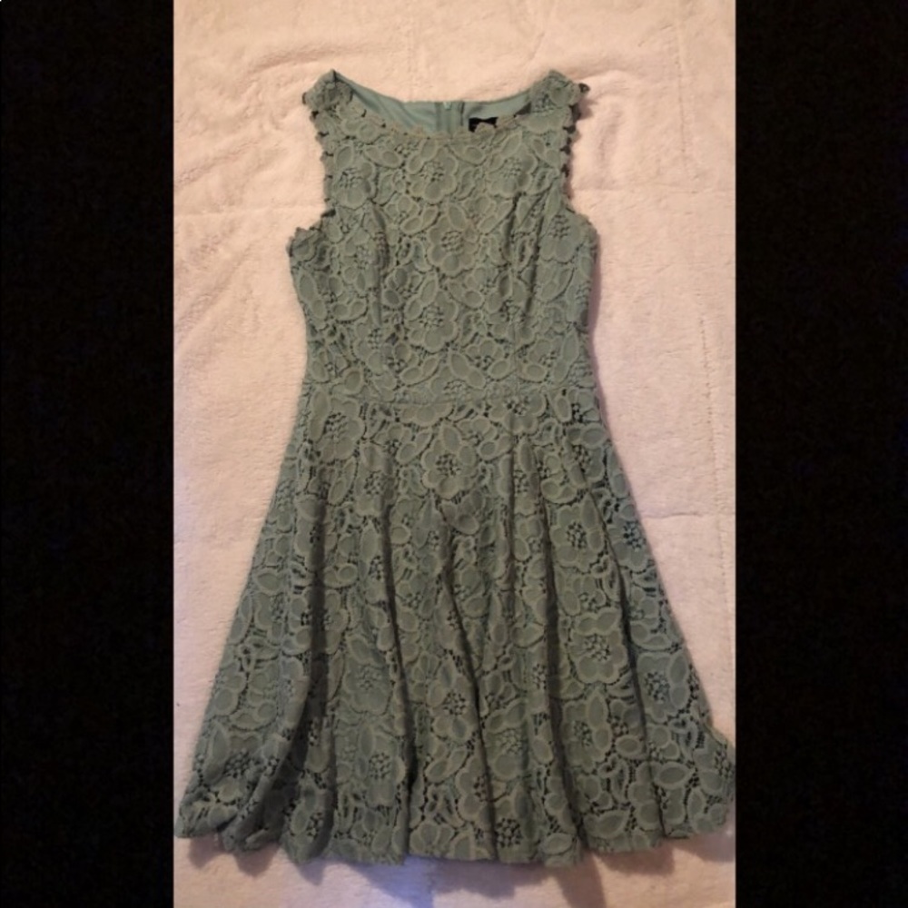 Women’s dress